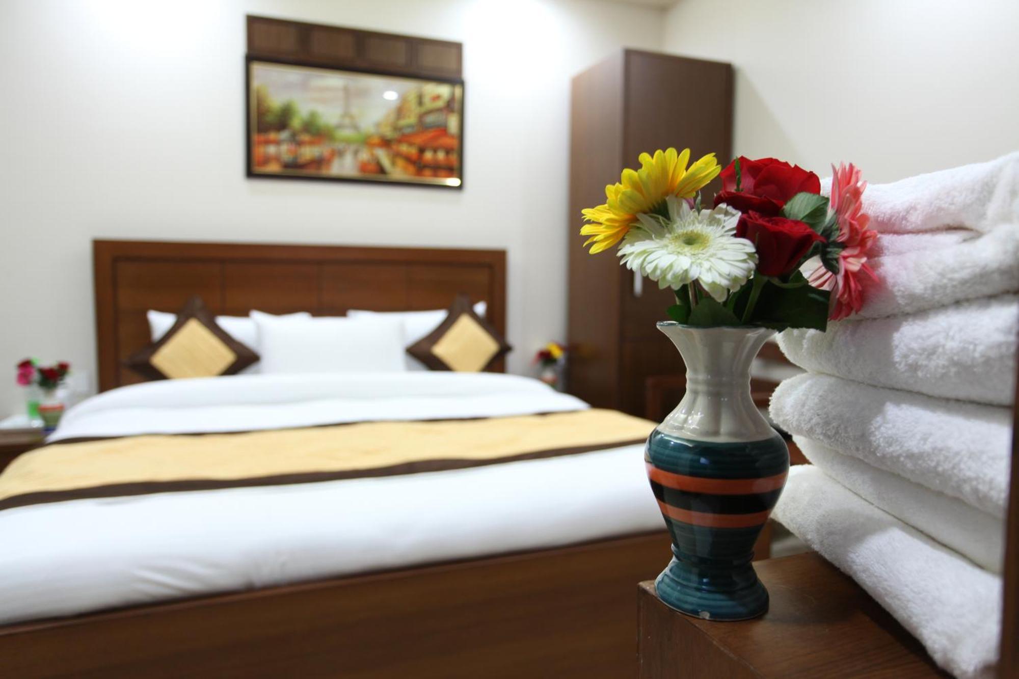 Hotel Hc Grand Нью-Дели Экстерьер фото